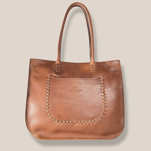 Cartera Tote Lirio cuero marrón con costura artesanal Rose Blanche Patagonia