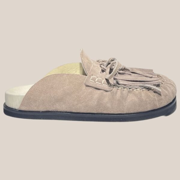 Slipper Malva gamuza arena artesanal, vista lateral, Rose Blanche