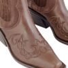 Detalle bordado western en puntera cuadrada – Botineta Dakota cuero chocolate Rose Blanche Patagonia