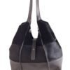 cartera-clarisse-gamuza-pelo-vaca-cuero-negro-frontal-rose-blanche.jpg Cartera Clarisse Rose Blanche negro, vista frontal con tira central y combinación gamuza pelo de vaca y cuero vacuno, artesanal Patagonia