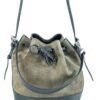 marinera-nicole-gamuza-greige-cuero-negro-frontal-rose-blanche.jpg Marinera Nicole gamuza greige con base de cuero negro, vista frontal – Rose Blanche Patagonia