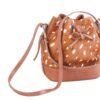 marinera-nicole-pelo-vaca-bambi-camel-frontal-rose-blanche.jpg Marinera Nicole bucket bag pelo vaca bambi y cuero camel, vista frontal – Rose Blanche Origen Patagonia