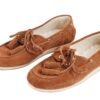 Mocasín Bruna Rose Blanche gamuza camel con interior de borrego, vista tres cuartos