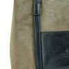 Cartera Celine Rose Blanche gamuza greige y cuero negro, vista frontal con bolsillo exterior y logo estampado, artesanal Patagonia Argentina